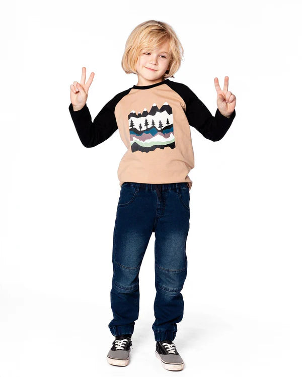 Long Sleeve Mountain Tee