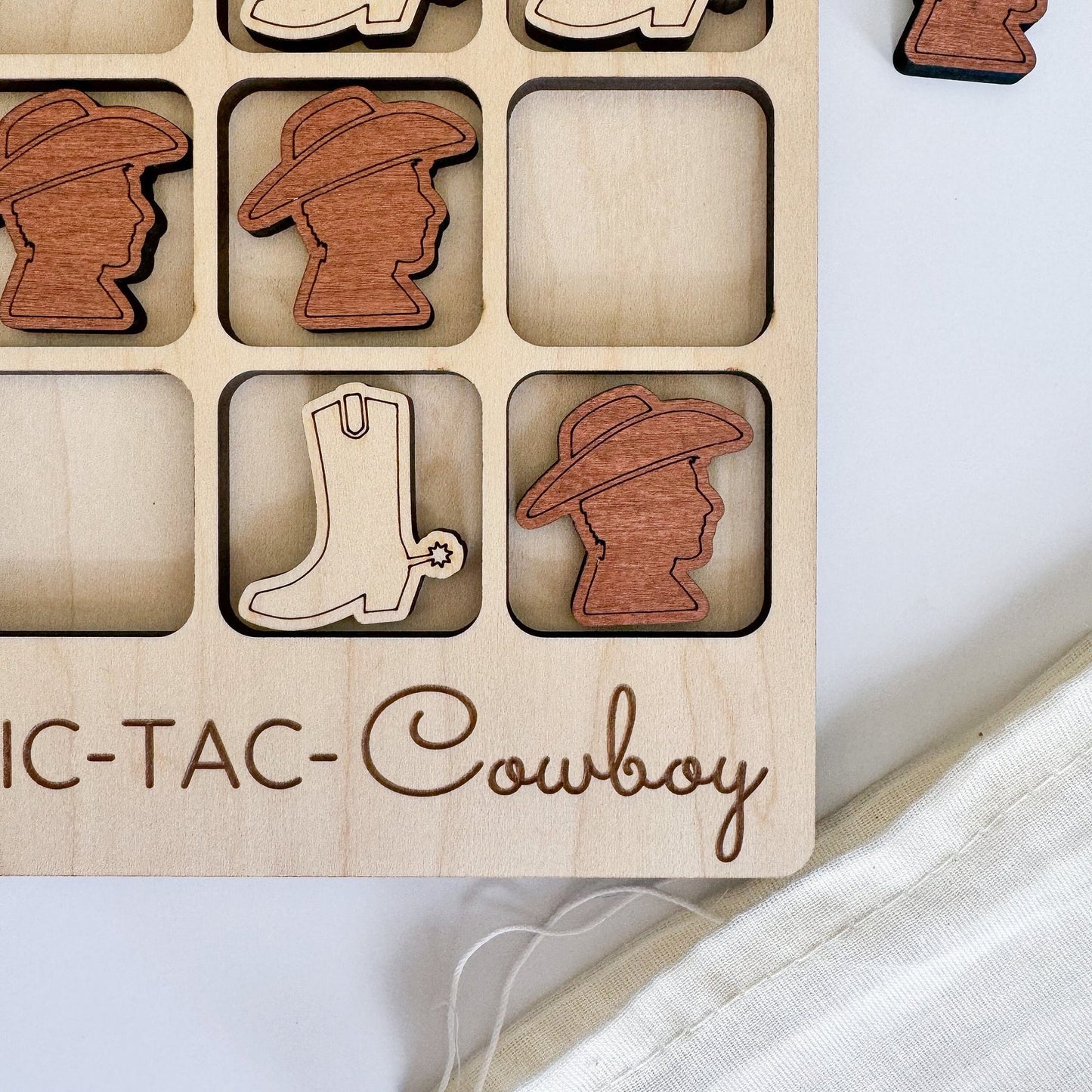 Tic-Tac-Cowboy