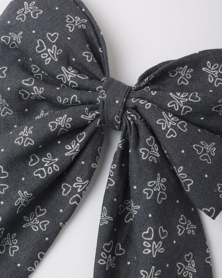 Oversized Heart Ditsy Bow