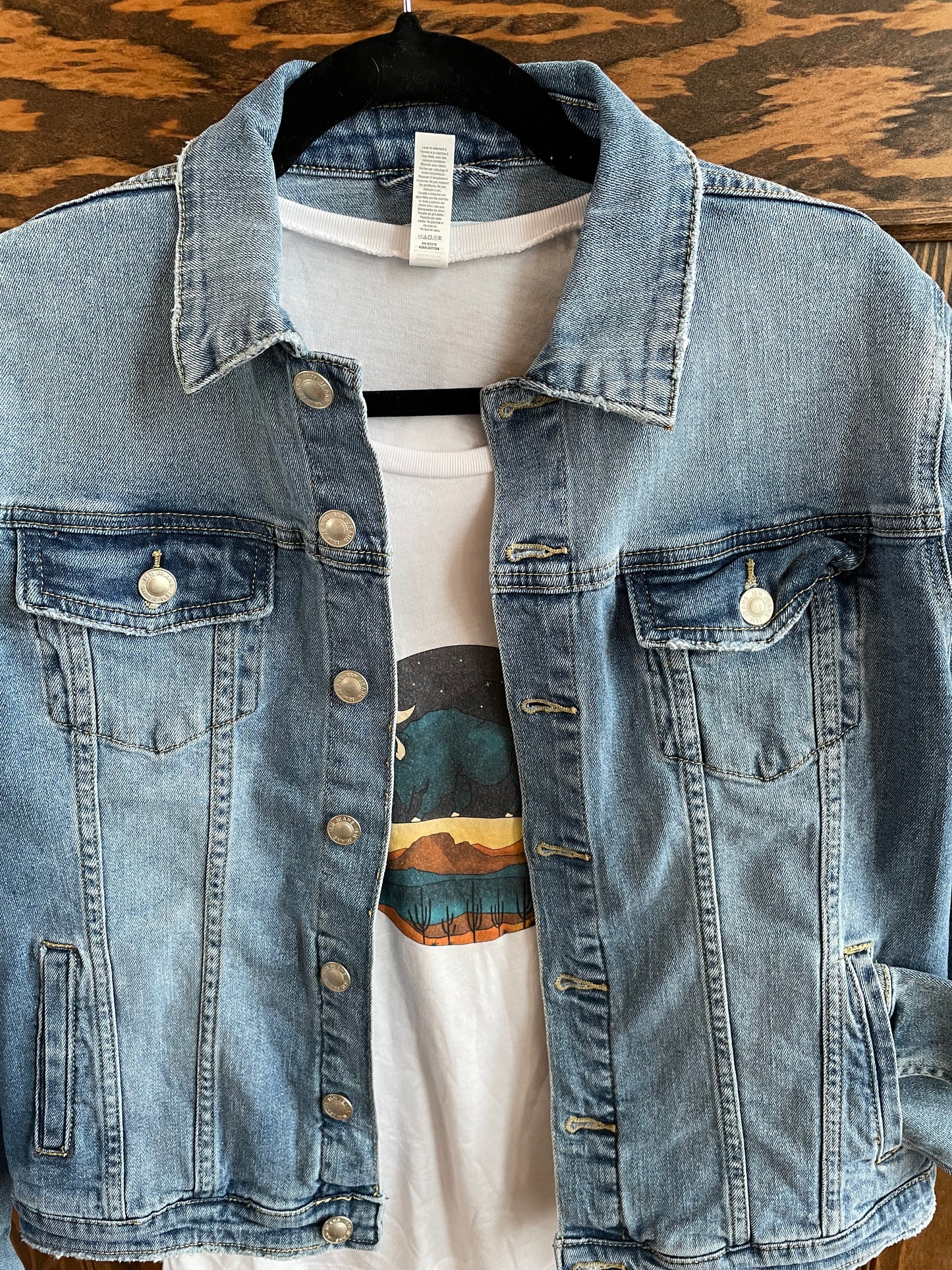 Earth Roamer Graphic Tee Shirt