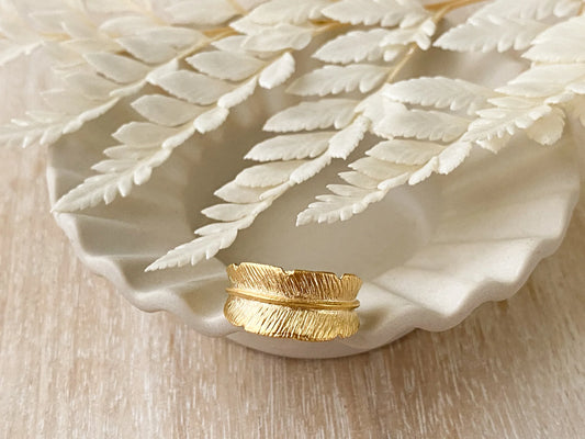 Feathered Ring