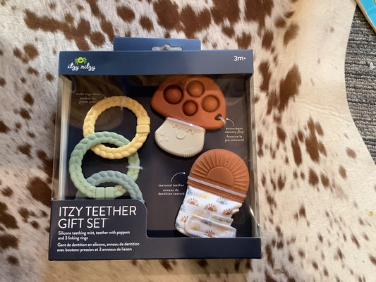Itzy teether gift set