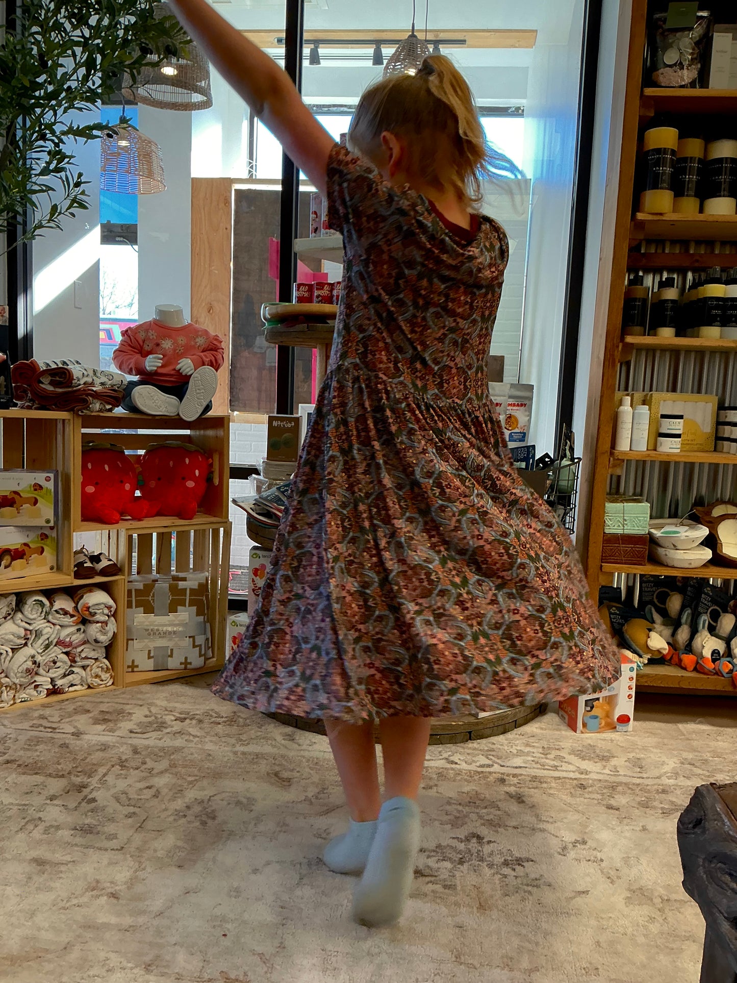Floral Horseshoe Bamboo Short Sleeve Dress