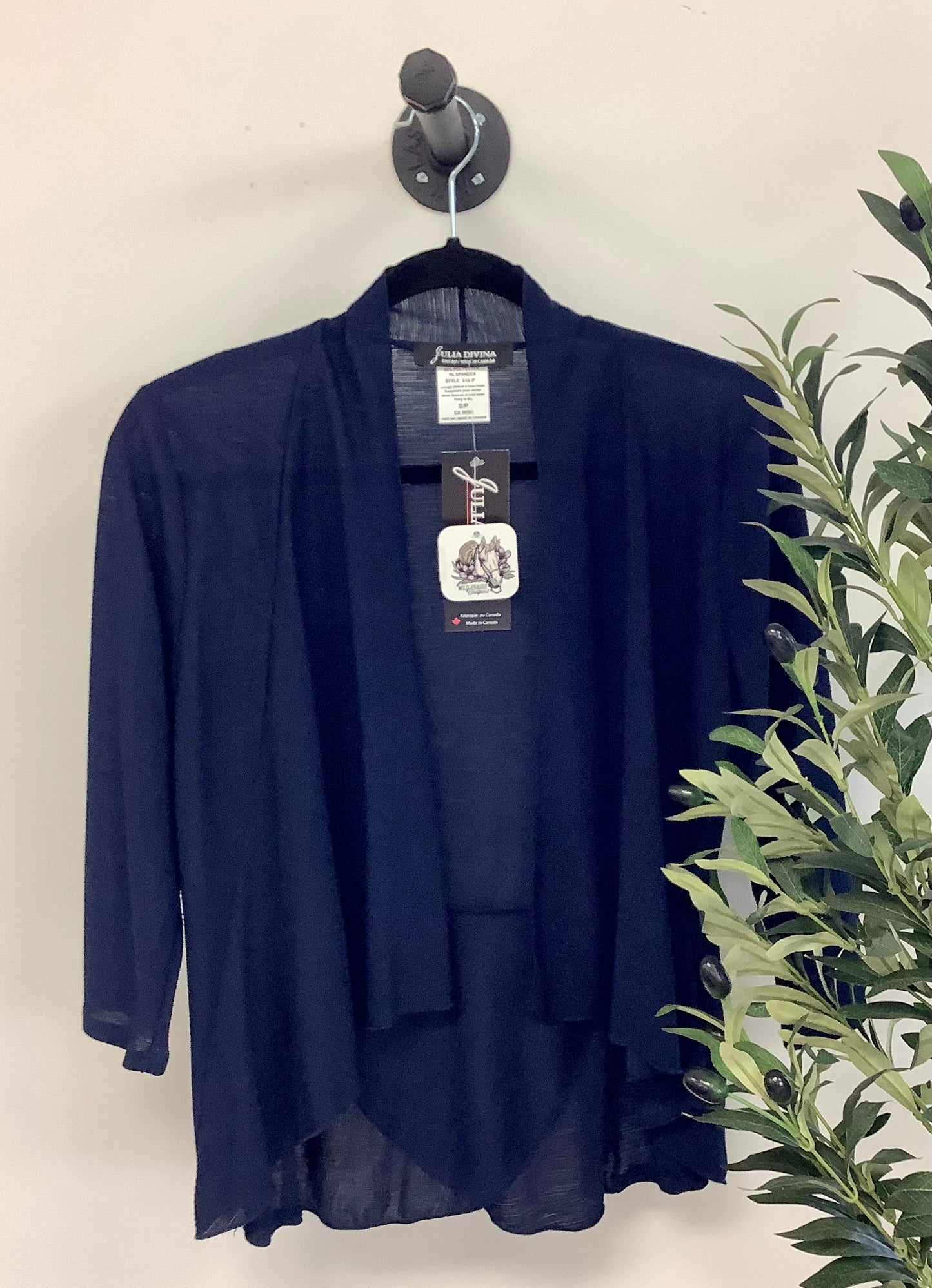 Cardigan essential layer