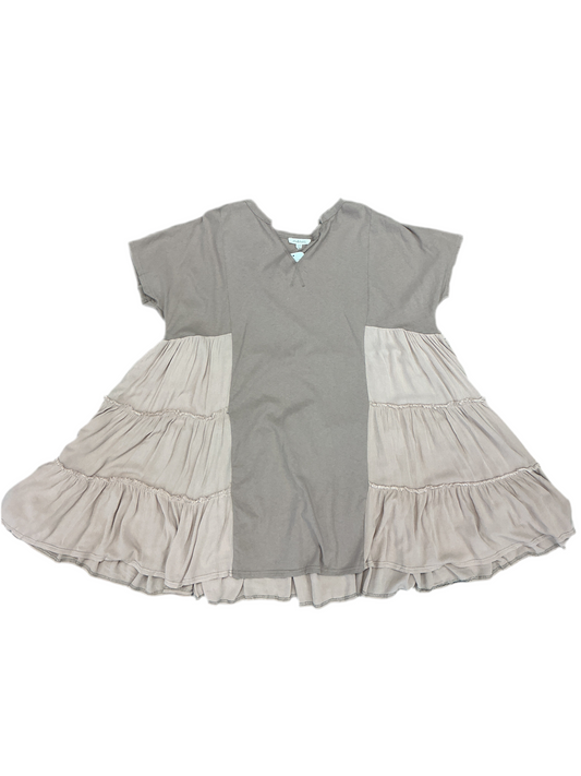 Tiered-back Tunic Top