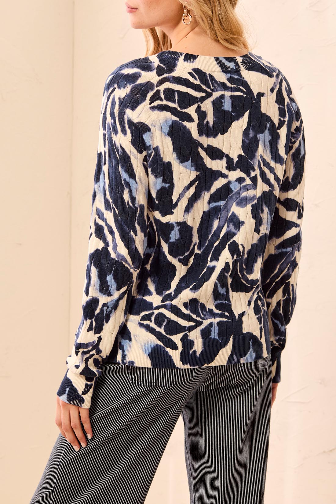 L/S Crew Neck Sweater