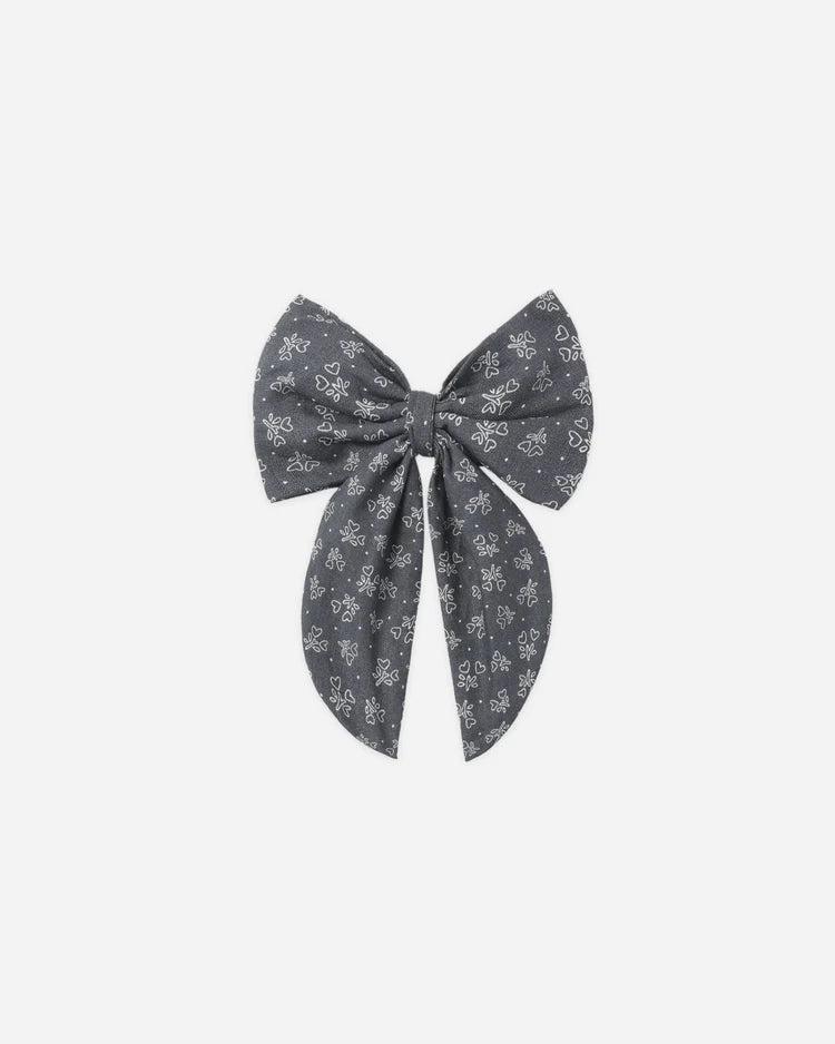 Oversized Heart Ditsy Bow