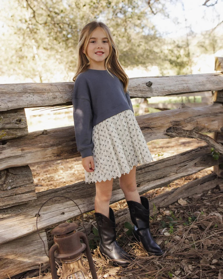 Sweatshirt Dress with Vintage Fleur