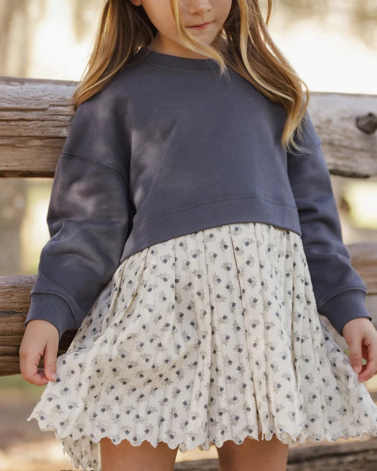 Sweatshirt Dress with Vintage Fleur