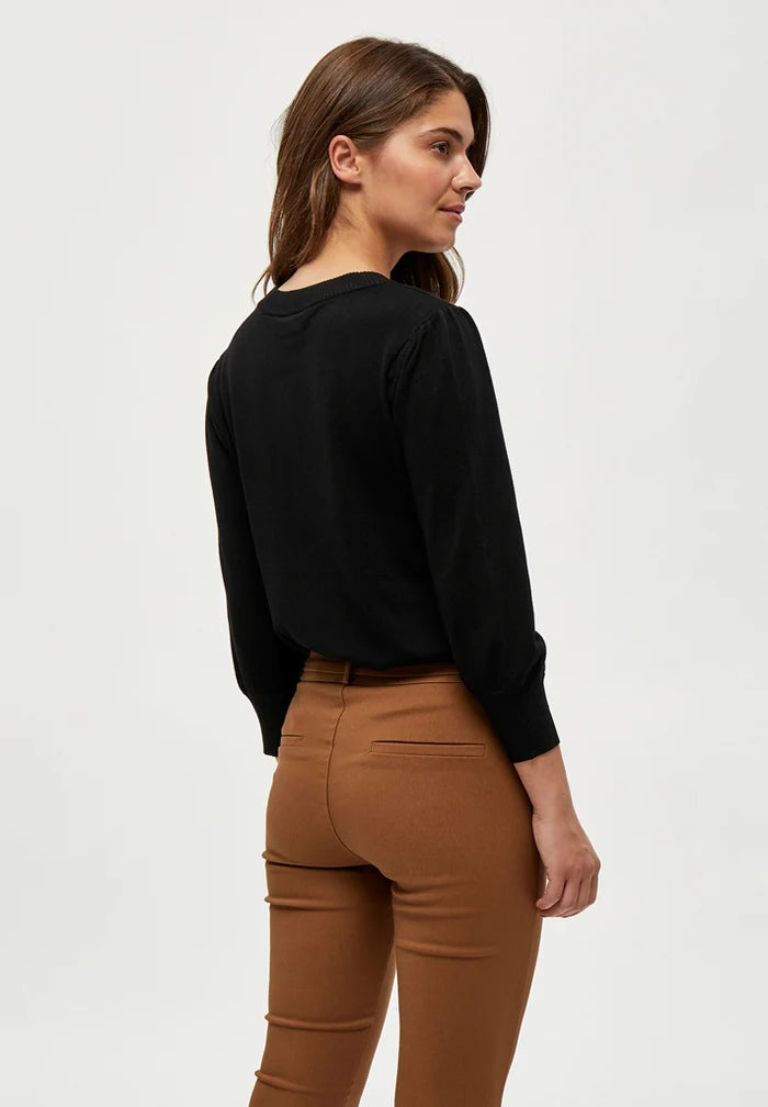Light pullover