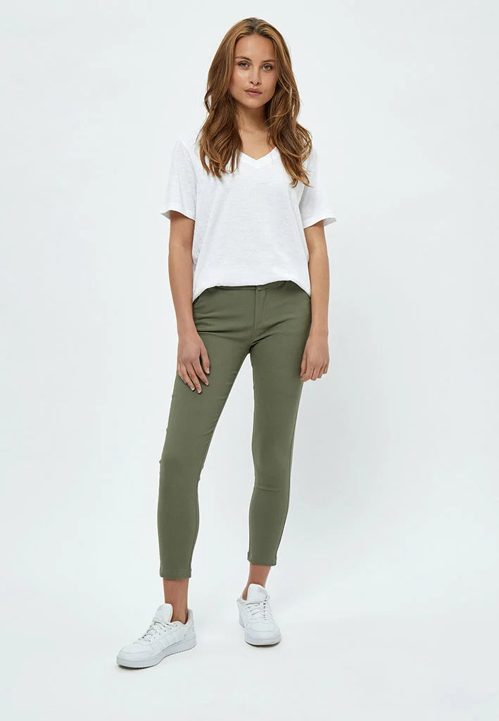 Ms Leti V-neck Tee